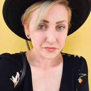 🐯 MEET YOUR POSHER 🐯